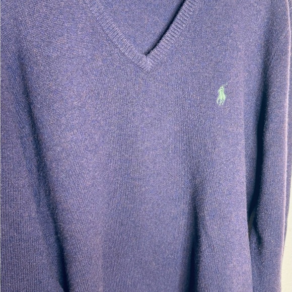 Ralph Lauren Men's Lambs Wool V-Neck Sweater - Picture 5 of 5